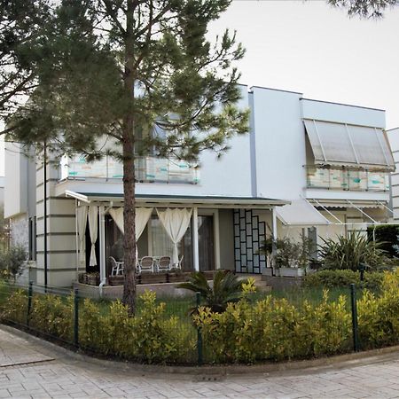 Villa Artino à Durrës Extérieur photo