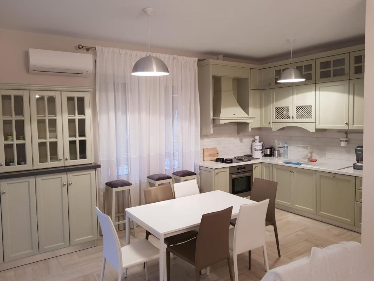 Villa Artino à Durrës Extérieur photo