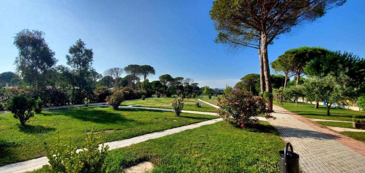 Villa Artino à Durrës Extérieur photo