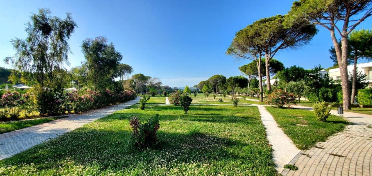 Villa Artino à Durrës Extérieur photo