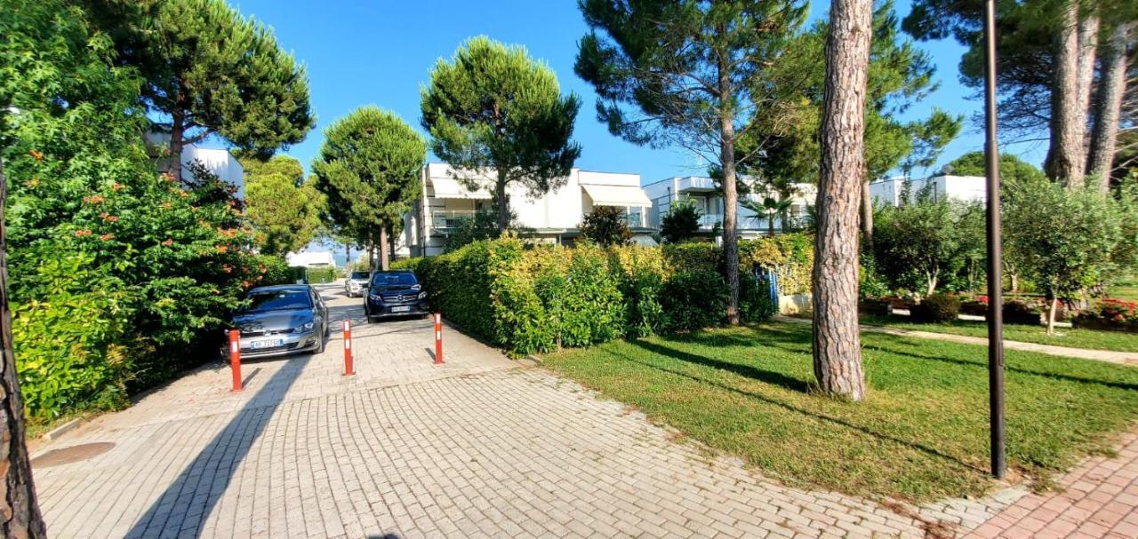 Villa Artino à Durrës Extérieur photo