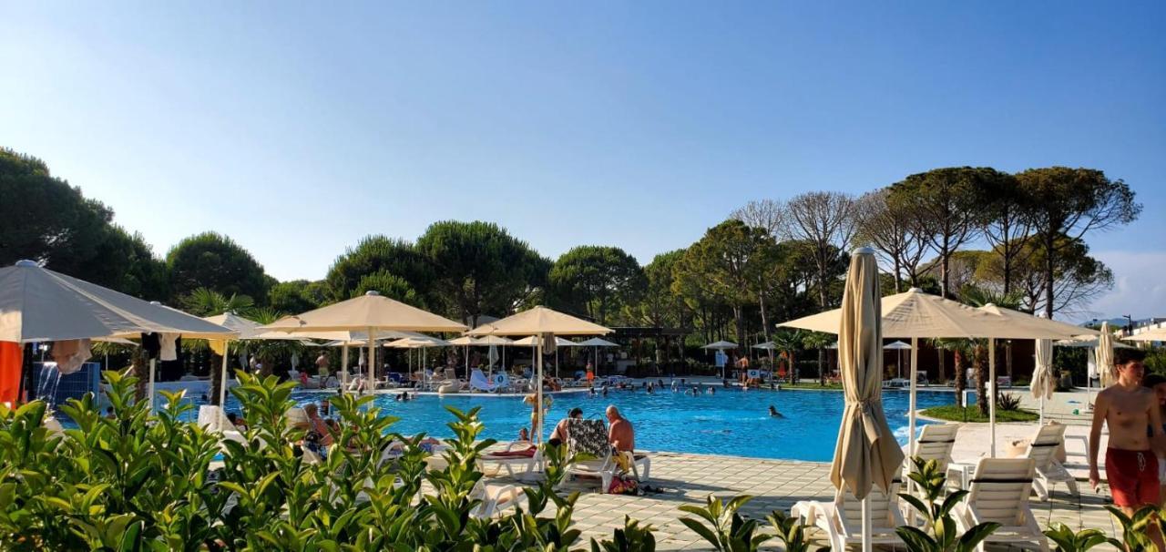 Villa Artino à Durrës Extérieur photo