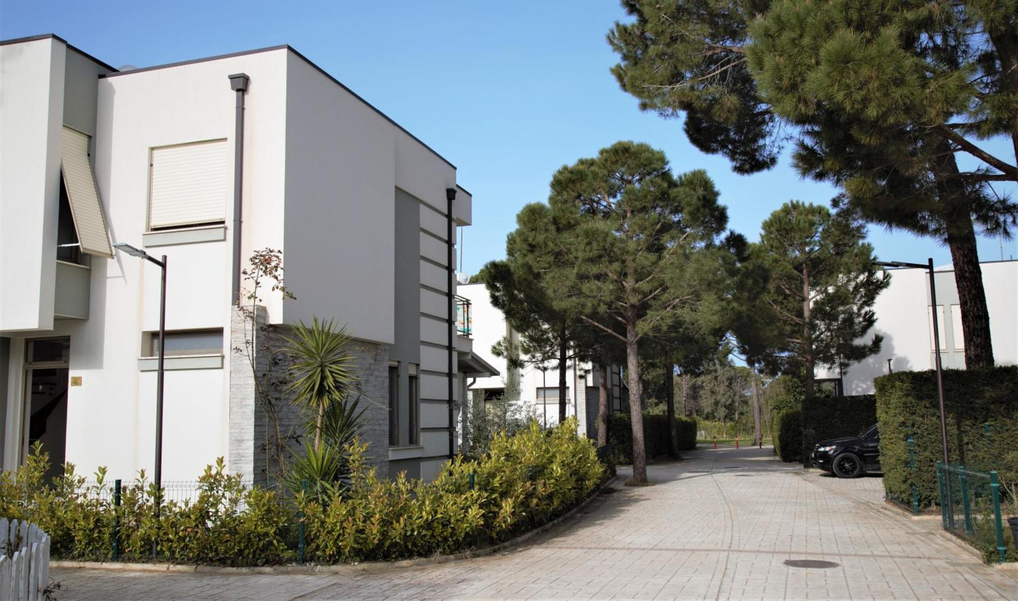 Villa Artino à Durrës Extérieur photo